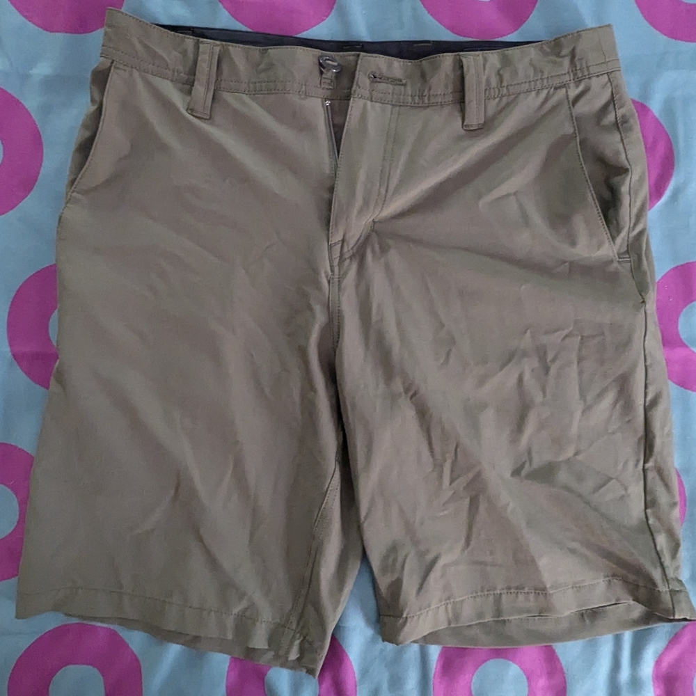 Volcom hybrid board shorts